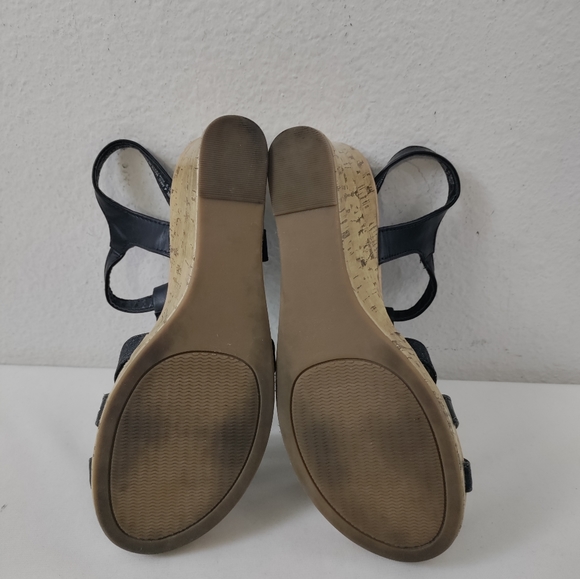 💥FINAL PRICE💥 SO Girls Black Memory Foam Open Toe Sandals Size 4 - Picture 5 of 6